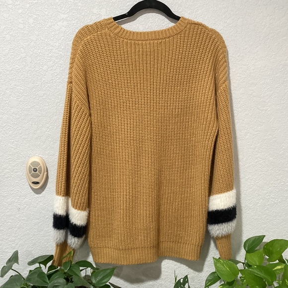 Knit Sweater - Picture 4 of 4